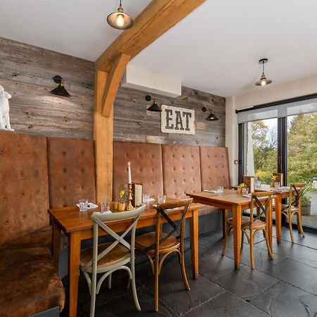 The Hare And Hounds, Levens Hotel Exterior foto