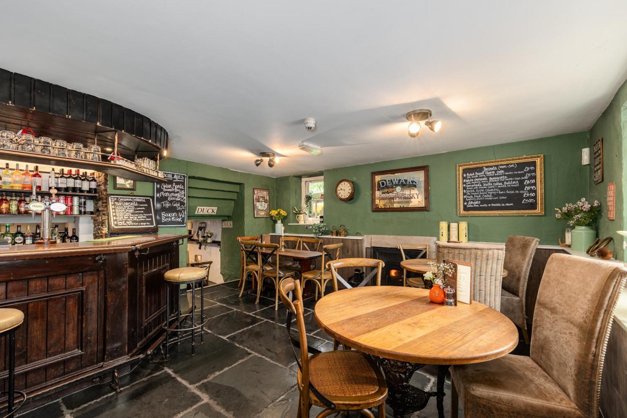 The Hare And Hounds, Levens Hotel Exterior foto